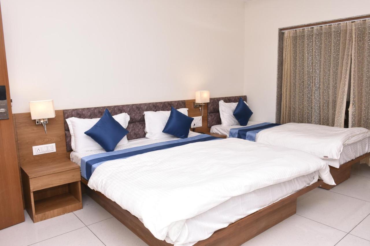 Hotel Golden Palace & Rooms Hālol Zewnętrze zdjęcie