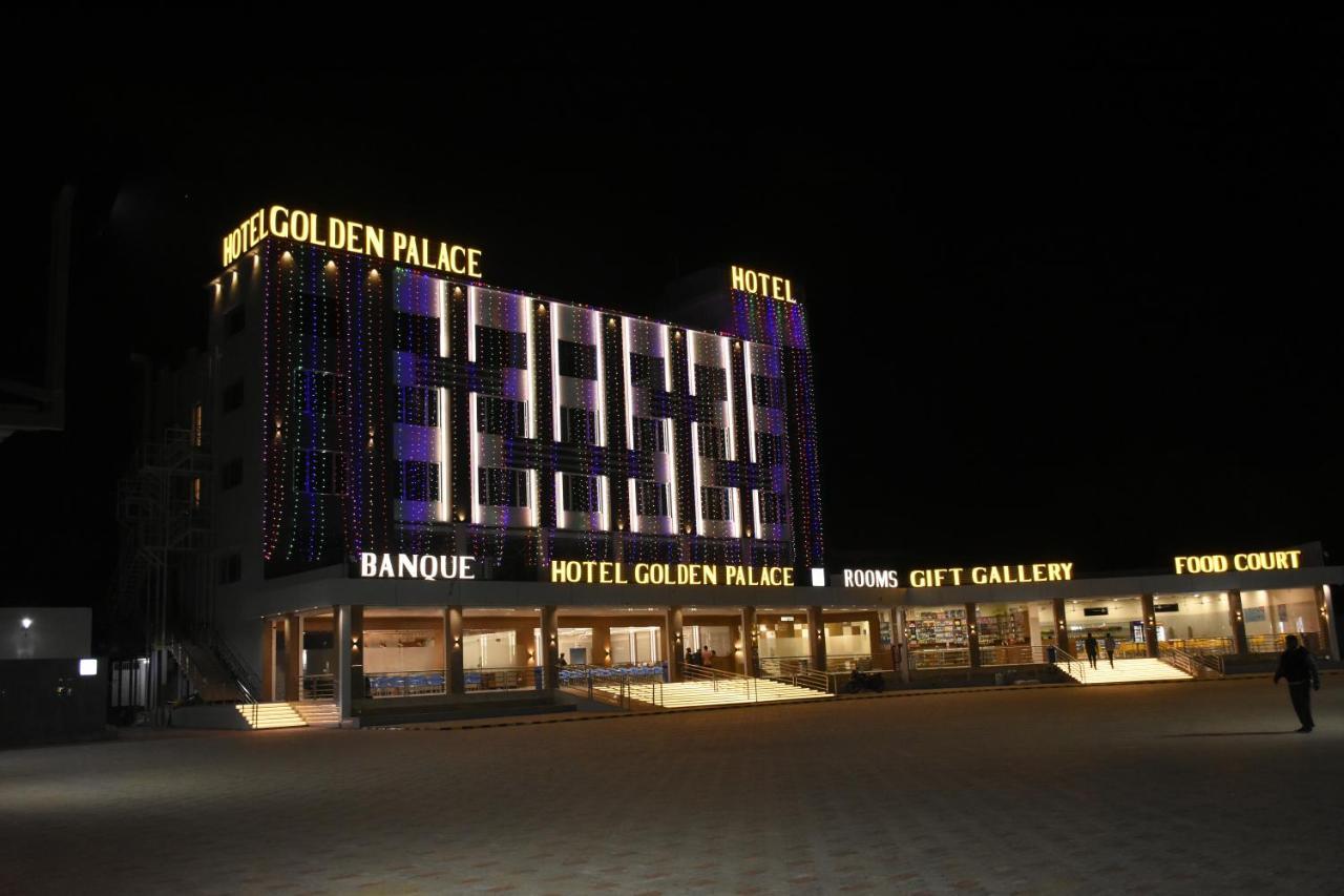 Hotel Golden Palace & Rooms Hālol Zewnętrze zdjęcie