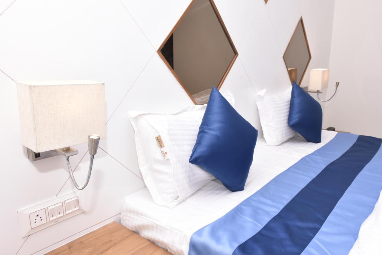 Hotel Golden Palace & Rooms Hālol Zewnętrze zdjęcie